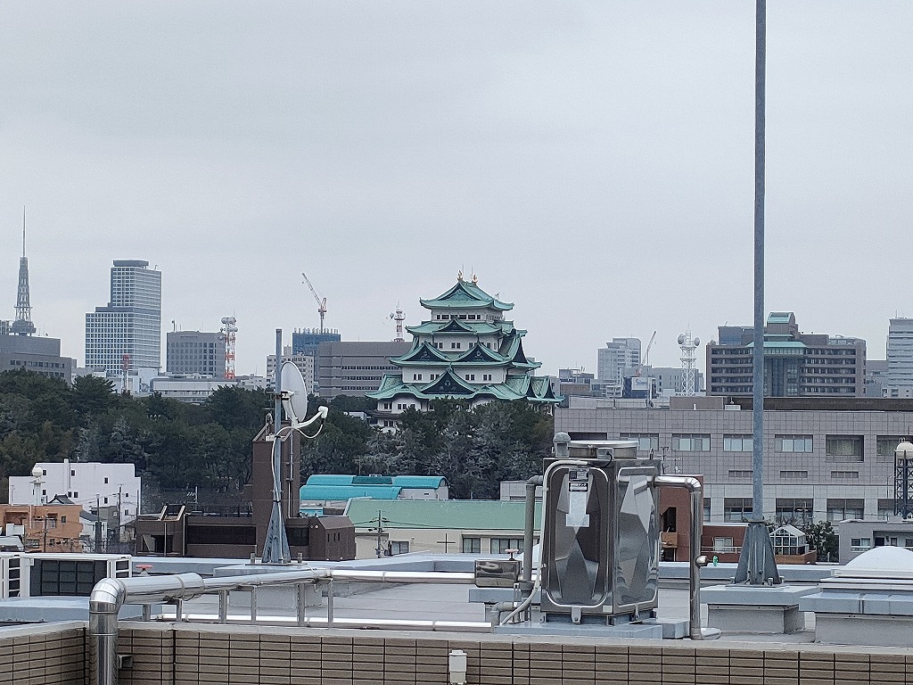 名古屋城を一望